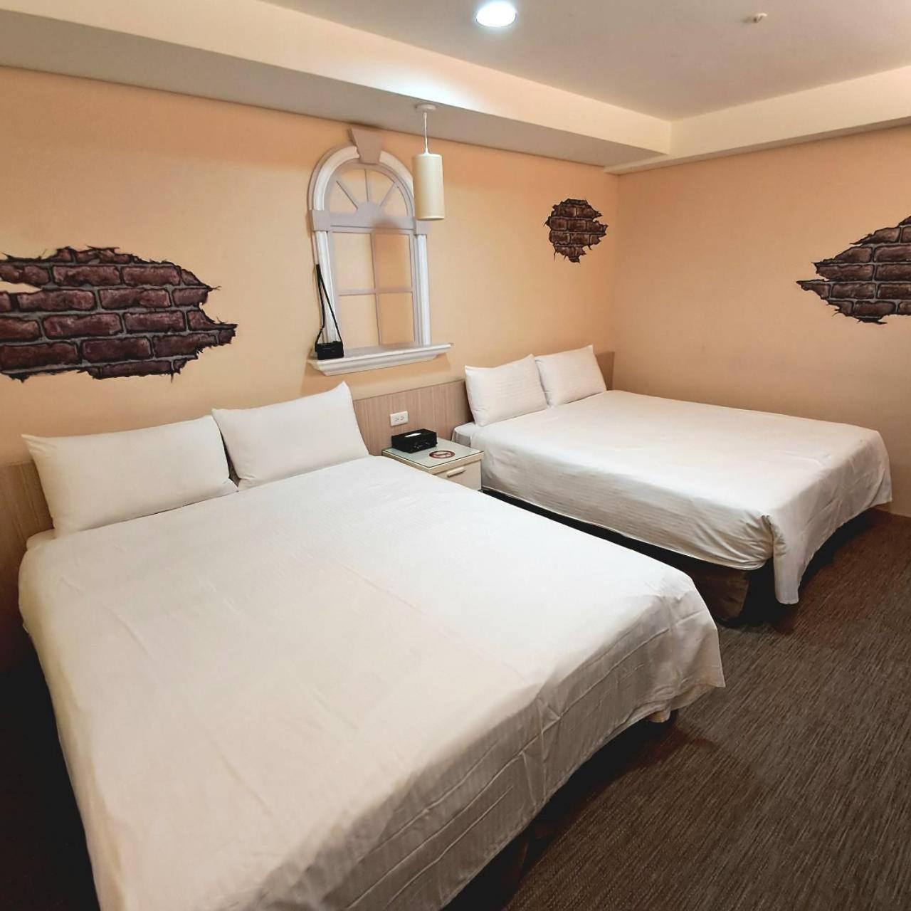 Morwing Hotel Fuzhong Taipei Værelse billede